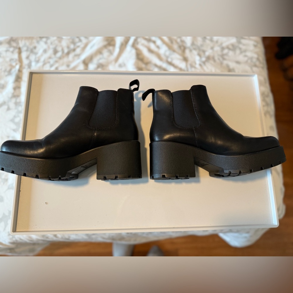 VAGABOND- chunky platform ankle boots